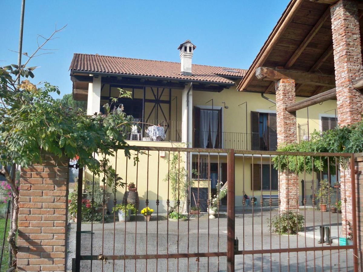 B&B A Casa Di Rosa Caselle Torinese Luaran gambar
